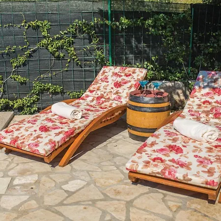 One-bedroom In * Klek